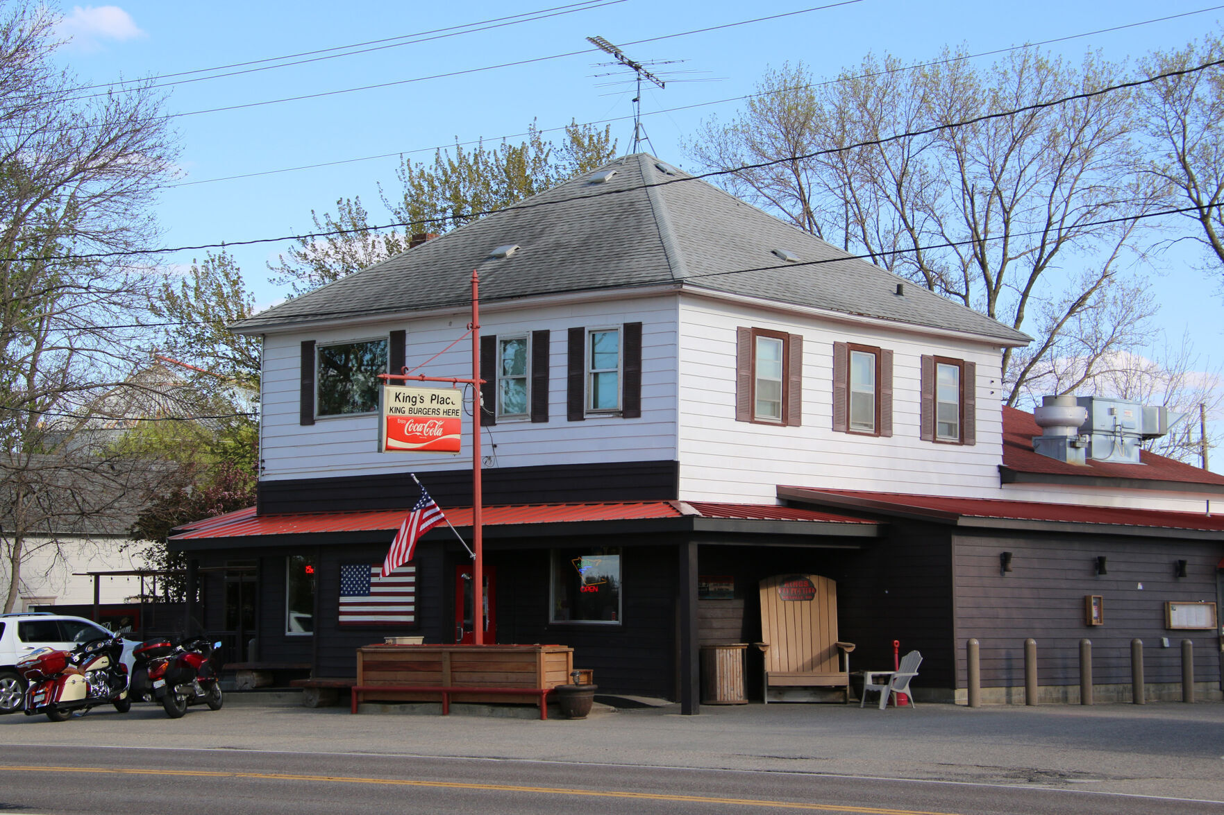 King's Place Bar and Grill, Miesville, Minn.